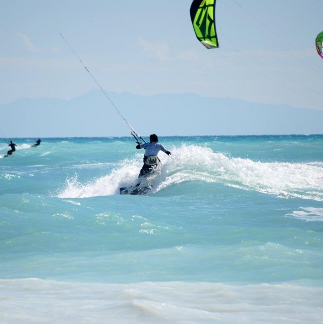 In acqua con il kite